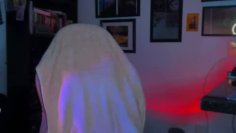 Lucia Ilich.... IG miss palpatine NEXT SHOW 200724 online show from 03.17.26