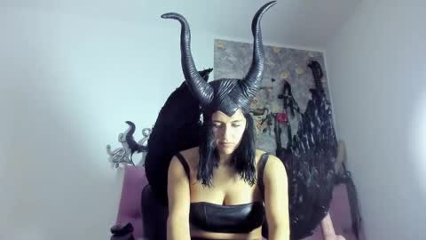 Mistress Sammy online show from 10.30.25