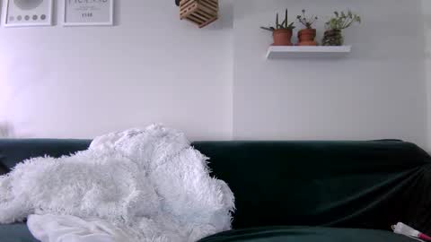 Snapshot of evillers1 chatting on 05.18.26 Badblondebunny online show from 05.18.26