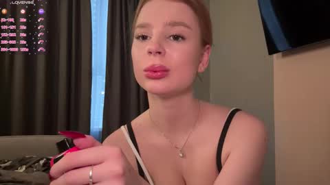 Snapshot of evitabrenchley chatting on 01.15.26 Emily online show from 01.15.26