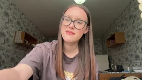 Chloe online show from 04.27.26