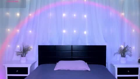 Snapshot of evoletbee chatting on 02.06.26 Evolet online show from 02.06.26