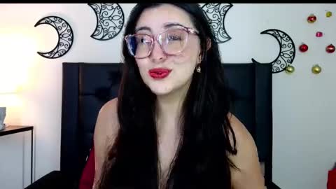 Evolet online show from 12.19.25