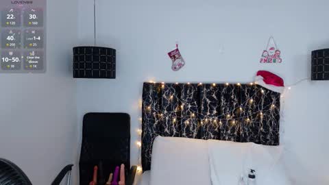 evvaa_moon online show from 12.22.25