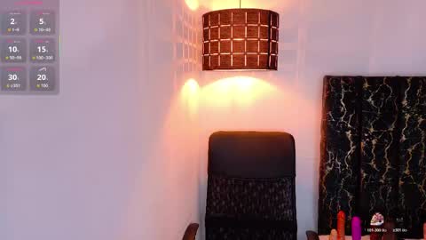Snapshot of evvaa_moon chatting on 04.29.26 evvaa_moon online show from 04.29.26