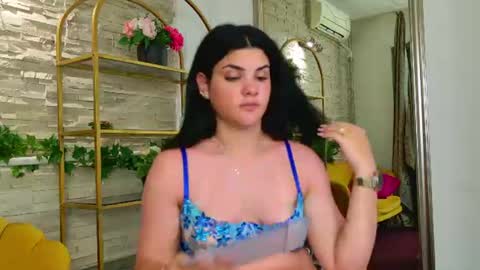 Snapshot of evvamonroe chatting on 06.18.26 Evva online show from 06.18.26