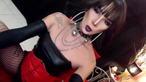 Snapshot of evy_hot_xx90 chatting on 02.17.25 goddess evy-DONT FORGET TO GIVE ME A THUMBS UP AND FOLLOW online show from 02.17.25