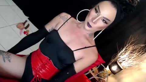 Snapshot of evy_hot_xx90 chatting on 02.19.25 goddess evy-DONT FORGET TO GIVE ME A THUMBS UP AND FOLLOW online show from 02.19.25