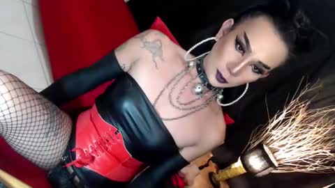 Snapshot of evy_hot_xx90 chatting on 02.20.25 goddess evy-DONT FORGET TO GIVE ME A THUMBS UP AND FOLLOW online show from 02.20.25