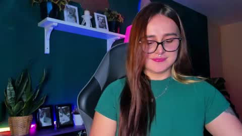 EVY online show from 04.17.26