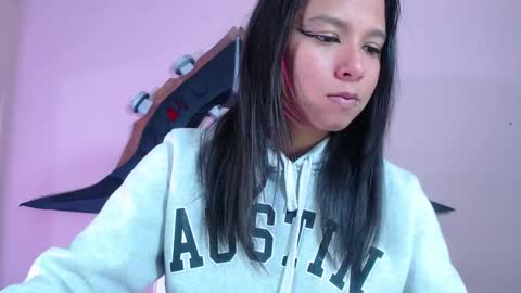 Im Evy online show from 10.26.25