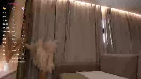 Snapshot of ewagreen chatting on 09.09.25 Eva m1racle online show from 09.09.25