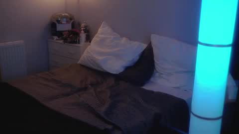 Snapshot of ex_angel chatting on 02.25.25 Alyson online show from 02.25.25