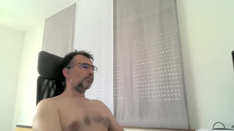 Snapshot of exhibit77 chatting on 06.06.26 exhibit77 online show from 06.06.26