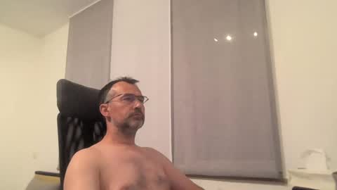 Snapshot of exhibit77 chatting on 07.12.26 exhibit77 online show from 07.12.26