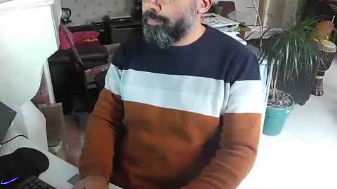 Snapshot of exibdevil chatting on 01.31.25 Gio online show from 01.31.25