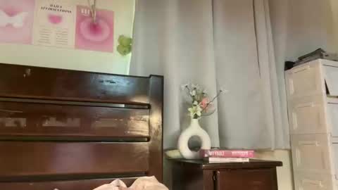 Angela online show from 10.25.25