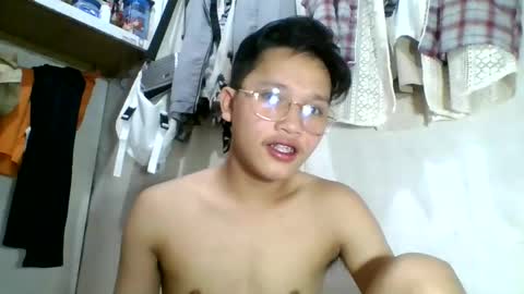 Snapshot of exotichugecock chatting on 12.30.24 Jan online show from 12.30.24