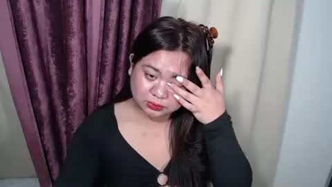 Snapshot of exoticpinayx chatting on 01.27.25 SHANTAL MARIE online show from 01.27.25