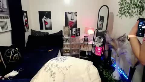 SHANTAL MARIE online show from 02.22.26