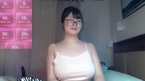 Snapshot of expensive_candyx chatting on 07.16.26 Candy online show from 07.16.26