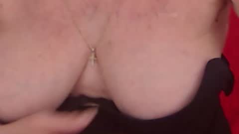 Snapshot of experiencedalana chatting on 06.27.26 Alana online show from 06.27.26