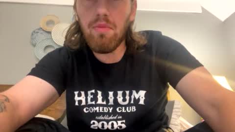 Snapshot of explosive_andyy chatting on 10.22.25 Explosivee andyy online show from 10.22.25