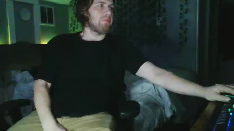 Snapshot of explosive_andyy chatting on 02.20.26 Explosivee andyy online show from 02.20.26