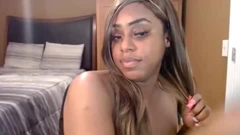 exstacybanks online show from 10.16.25