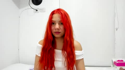 Snapshot of extasis19 chatting on 09.13.25 channel online show from 09.13.25