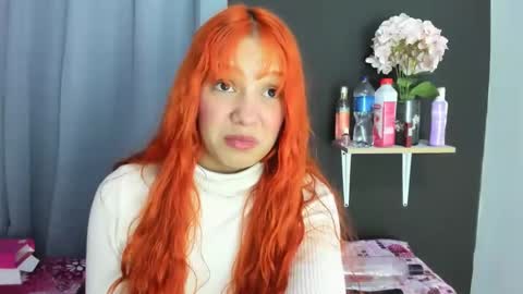 Snapshot of extasis19 chatting on 09.24.25 channel online show from 09.24.25