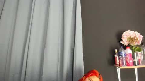 Snapshot of extasis19 chatting on 09.29.25 channel online show from 09.29.25