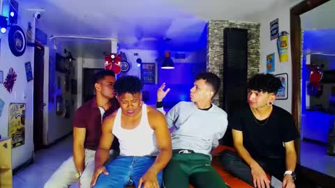 extrangers online show from 12.31.24