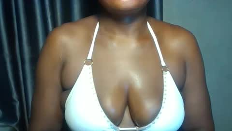 Snapshot of extremelywetgirl_ chatting on 04.07.26 extremelywetgirl_ online show from 04.07.26
