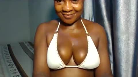 Snapshot of extremelywetgirl_ chatting on 04.11.26 extremelywetgirl_ online show from 04.11.26