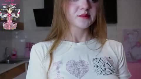 Snapshot of eyesycute chatting on 07.18.26 Sofia online show from 07.18.26
