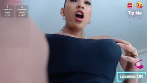 Andrea Carvajal  online show from 11.08.25