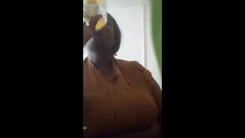 eyshaexotii online show from 12.14.25