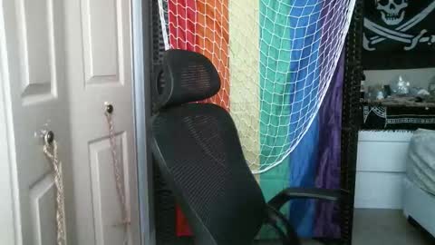 Ezra Naamah online show from 03.03.26