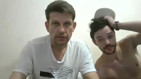 Snapshot of ezzcunha chatting on 05.18.26 ezzcunha online show from 05.18.26
