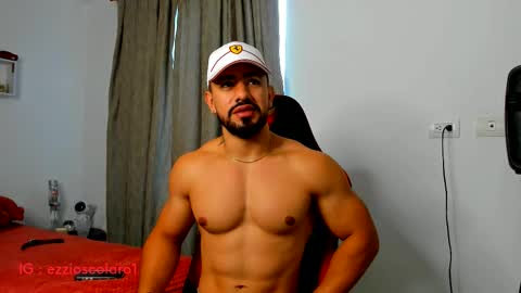 Ezzio Scolaro online show from 11.30.25