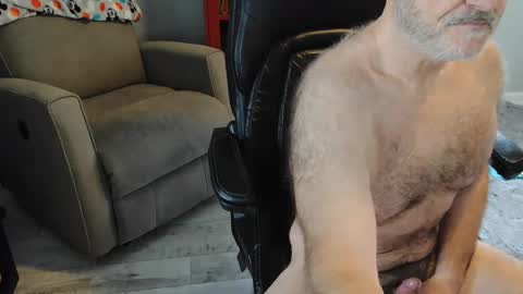 Snapshot of f150guyfl chatting on 12.27.24 f150guyfl online show from 12.27.24