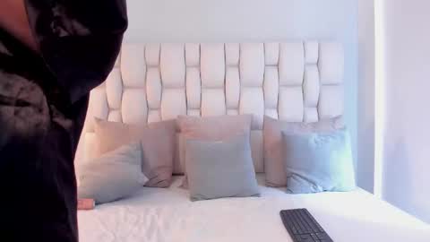  Fabi  online show from 02.25.25