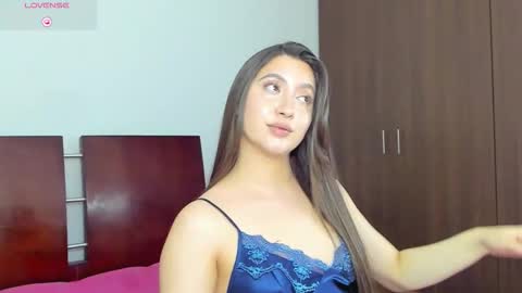 Snapshot of fabianalove chatting on 10.31.25 fabianalove online show from 10.31.25