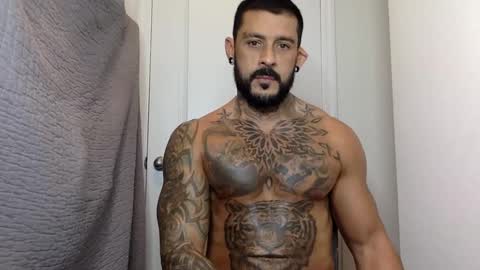 Snapshot of fabianelgalan chatting on 12.23.24 Fabianelgalan online show from 12.23.24