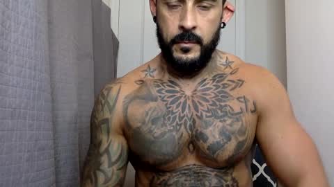 Snapshot of fabianelgalan chatting on 12.29.24 Fabianelgalan online show from 12.29.24