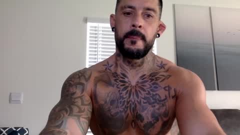 Snapshot of fabianelgalan chatting on 01.17.25 Fabianelgalan online show from 01.17.25