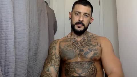 Snapshot of fabianelgalan chatting on 01.21.25 Fabianelgalan online show from 01.21.25