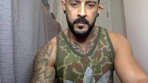 Snapshot of fabianelgalan chatting on 01.24.25 Fabianelgalan online show from 01.24.25