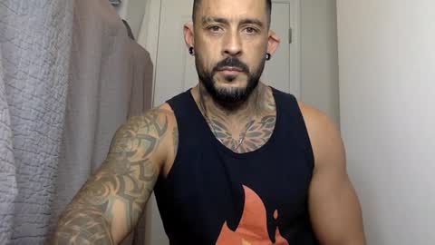 Snapshot of fabianelgalan chatting on 01.28.25 Fabianelgalan online show from 01.28.25